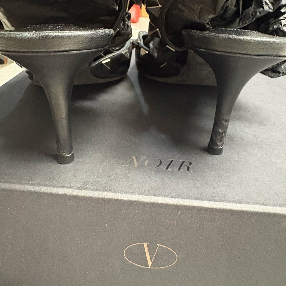 Valentino caged heel rockstud pumps sz 37 - Picture 4 of 7